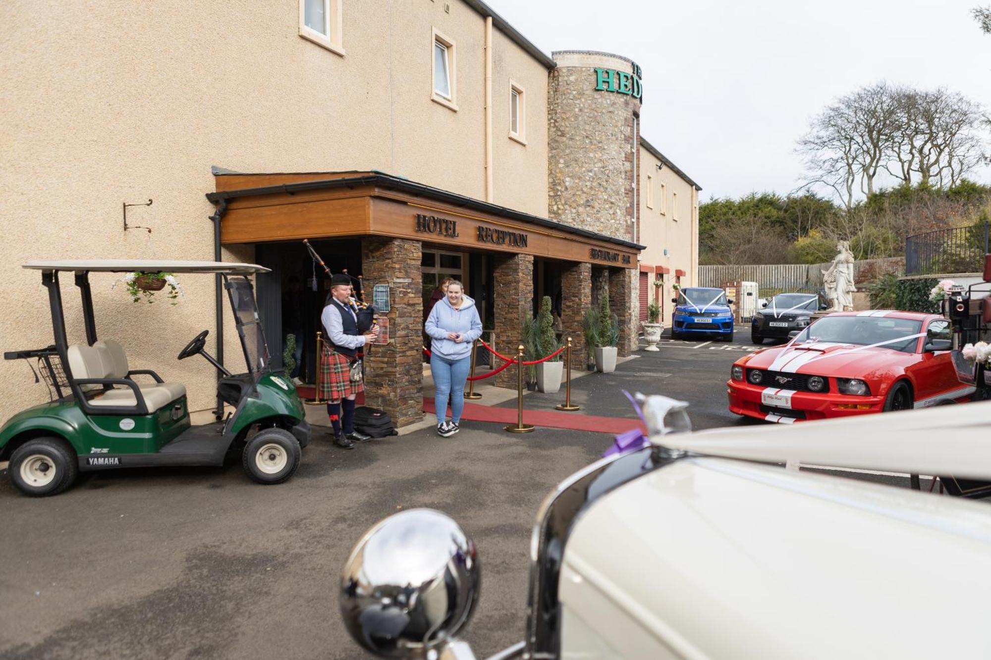 The Hedges Hotel Stranocum Exterior foto